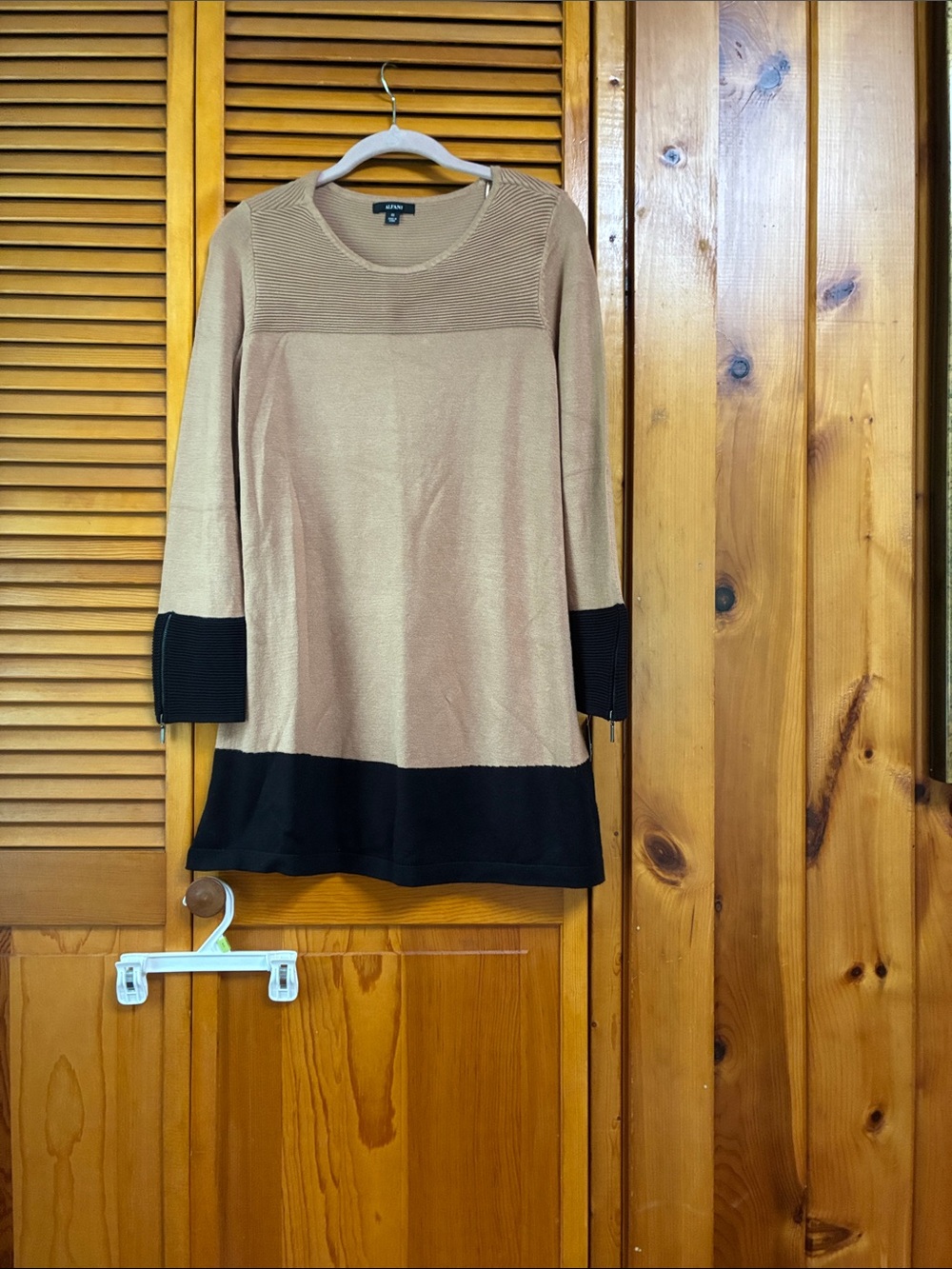 Alfani Beige and Black Colorblock Long-Sleeve Tunic Dress length 31”